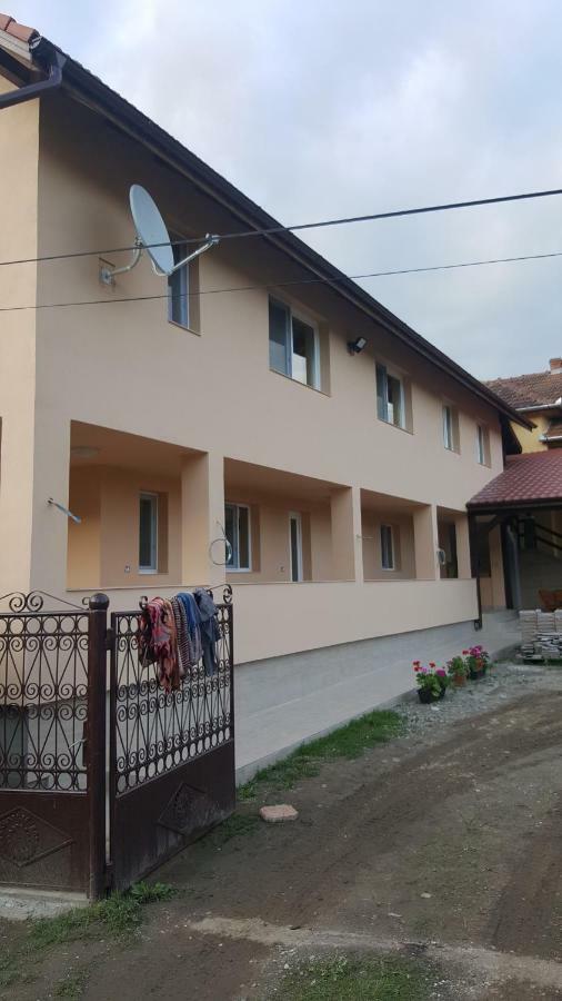 La Bustea Hotell Hartagani Exteriör bild